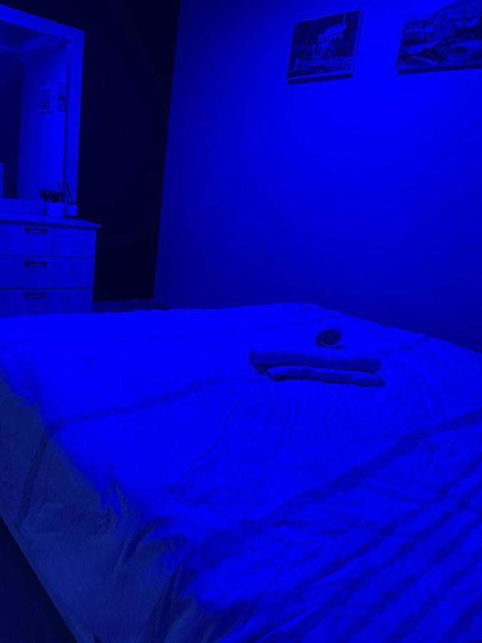 חדרי לייבל Label Rooms Blue & Red 티베리아 외부 사진